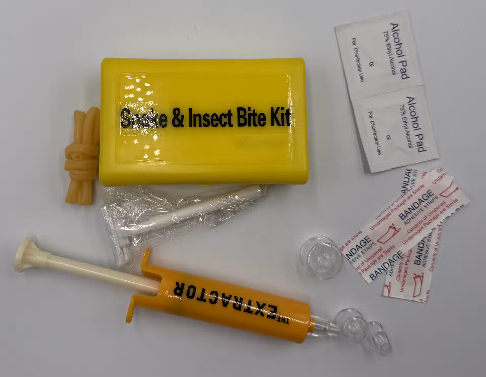 Boite complète anti-venin - Aspire -venin et accessoires - Breizhilience.fr